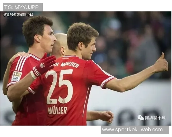 拜仁官方推特发布德甲对阵斯图加特海报基米希与卡尔共同亮相